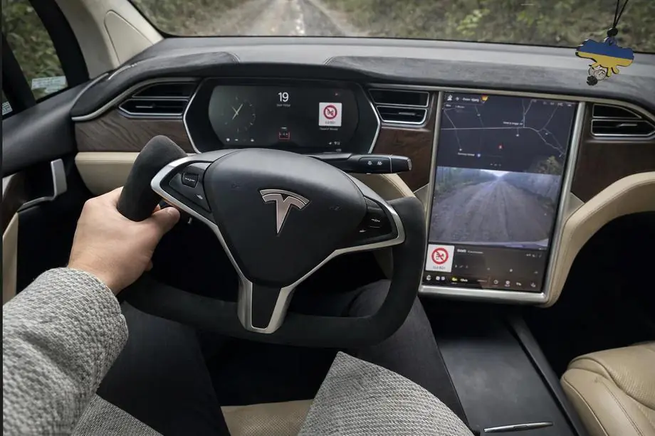 Tesla Model X 2015– Stūre šturval tipa (Alcantara, ar apsildi) Image