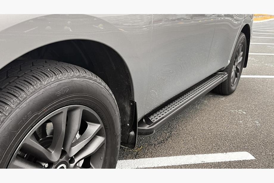 Nissan Armada 2016–2024 Sānu pakāpieni New Vision Grey (2 gab., alumīnijs) Image