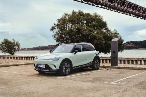 Apskats: subkompaktais elektriskais krosovers Smart #1