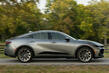 Toyota Crown krosovera sedana apskats foto 3