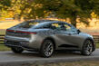 Toyota Crown krosovera sedana apskats foto 4