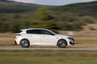Kompaktā elektriskā hečbeka Peugeot e-308 apskats foto 3
