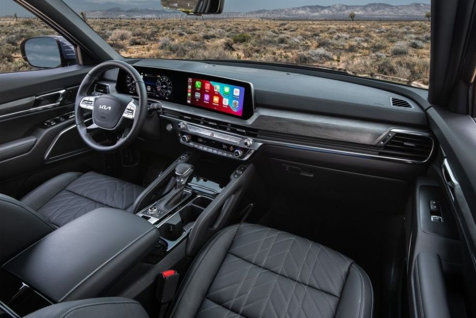 Atjauninātā KIA Telluride krosovera apskats