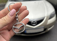 Mazda Metāla atslēgu piekariņš ar Mazda logotipu foto 1