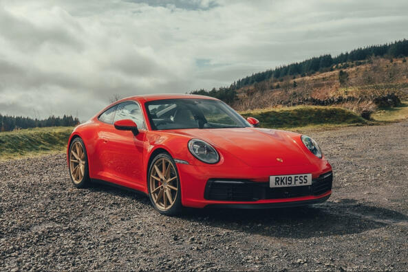 Porsche 911 Carrera: perfekcionisms detaļās