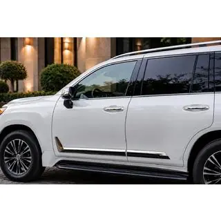 Melni durvju moldingi F-Sport balts/melns (4 gab., ABS) Lexus LX 500d/600 2022– foto 2
