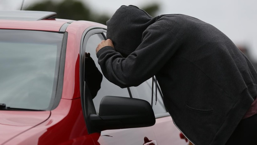 Kā pasargāt automašīnu no zagļiem