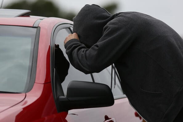Kā pasargāt automašīnu no zagļiem