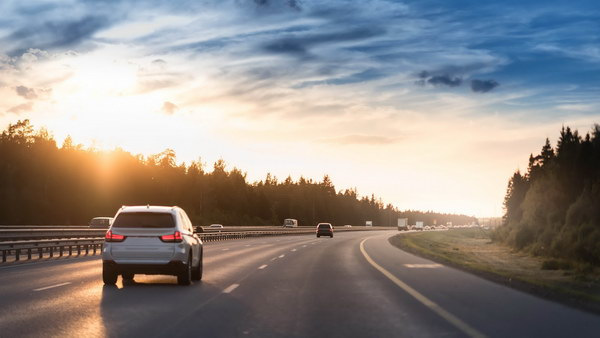 Kā sagatavot auto tālam braucienam