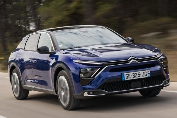Citroen C5 X krosovera hečbeka apskats