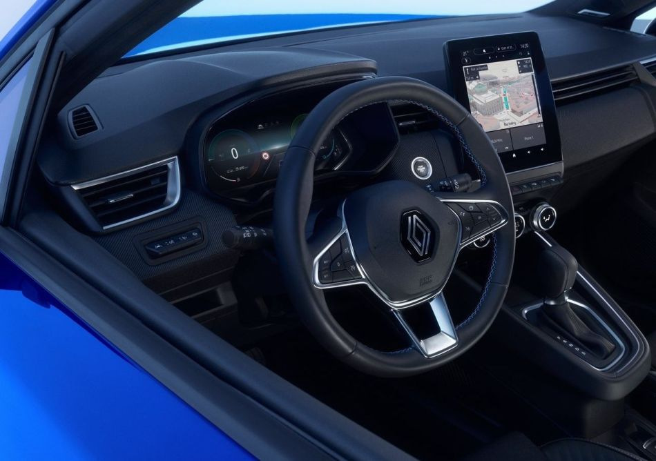 Atjauninātā hečbeka Renault Clio apskats