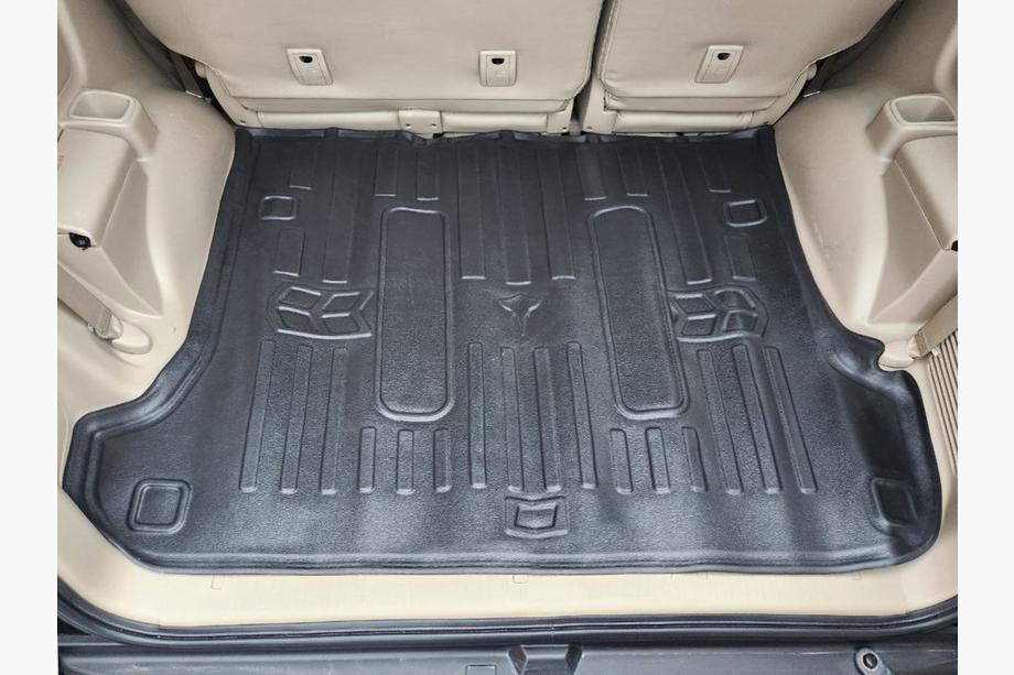Lexus GX470 2002–2009 3D gumijas paklājiņš bagāžniekam (5/7 vietas) (Stingray) Image