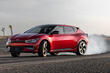 Apskats: 585 ZS pilnpiedziņas elektriskais krosovers – KIA EV6 GT foto 1