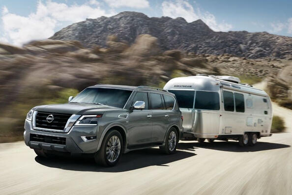 Atjauninātā 400 ZS apvidus auto Nissan Armada apskats