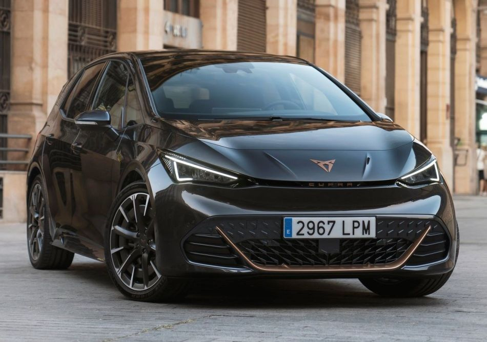 Cupra Born elektriskā hečbeka apskats