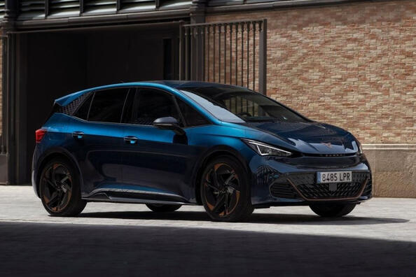 Cupra Born elektriskā hečbeka apskats