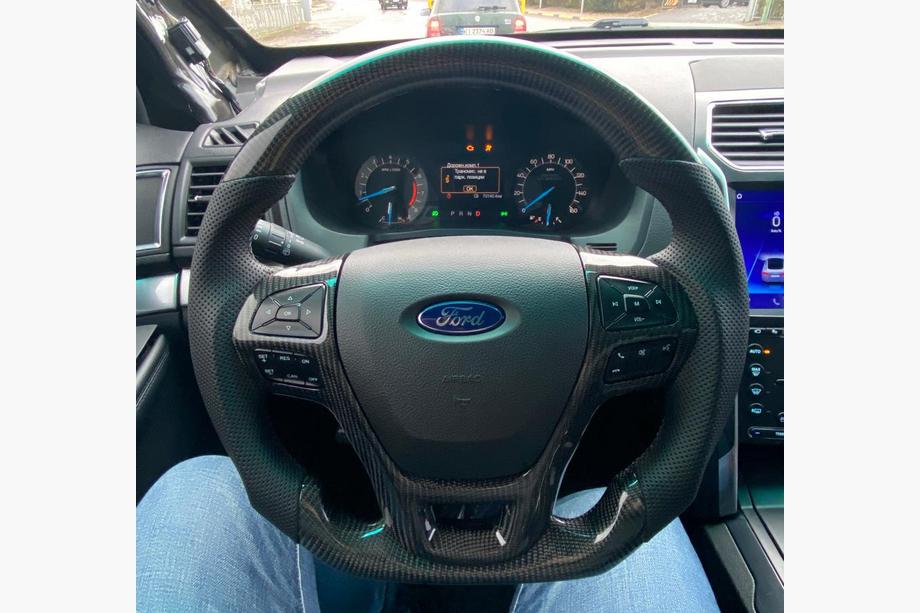 Ford Explorer 2019– Pilns anatomisks stūres rats (oglekļa šķiedra) Foto 1