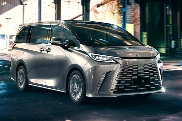 Apskats: premium klases minivens Lexus LM (2. paaudze)