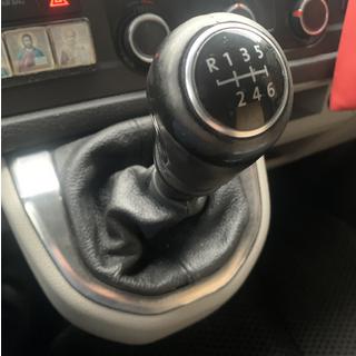 Ādas pārnesumu pārslēga manžeta Volkswagen T6 2015–2024 foto 1