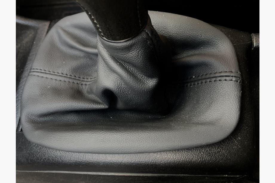 Volkswagen Golf 4 1997–2006 Ādas ātrumpārslēga pārvalks Foto 4