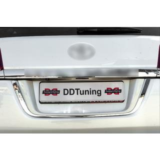 OEM līste virs numura zīmes (2016+) Toyota Land Cruiser 200 2007–2021 foto 3