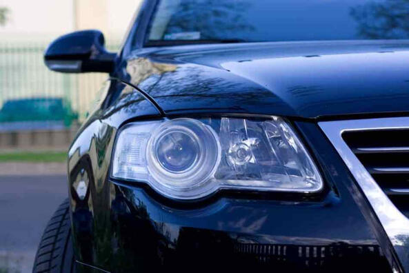 Kā pagarināt automašīnas lukturu kalpošanas laiku