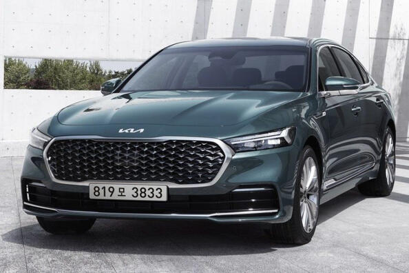 KIA K9 sedana apskats