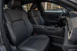 Toyota Crown kros-sedana apskats foto 6