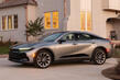 Toyota Crown kros-sedana apskats foto 2