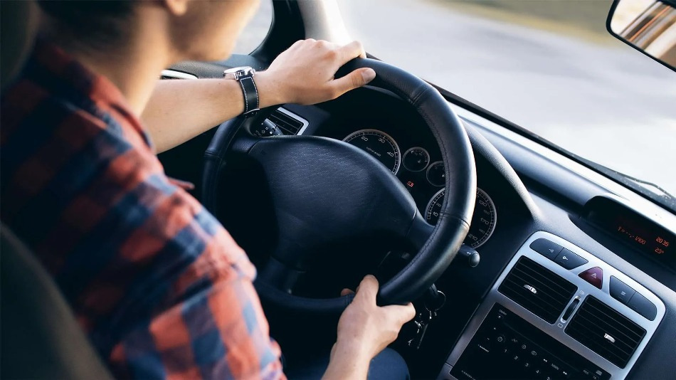 5 noderīgi padomi autovadītājiem, kas atvieglo ikdienu