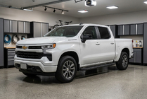 Chevrolet Silverado 2019– Sānu sliekšņi Tayga Black (2 gab., alumīnijs) foto 1