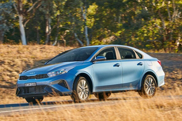 KIA Cerato: atjaunināts ceturtās paaudzes sedans