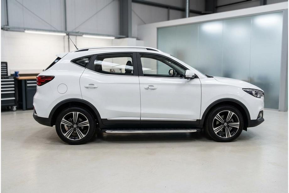 MG ZS 2017–2024 Sānu pakāpieni BlackLine (2 gab., alumīnijs) Image