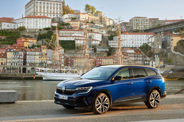 Renault Espace sestā paaudze: minivena apskats