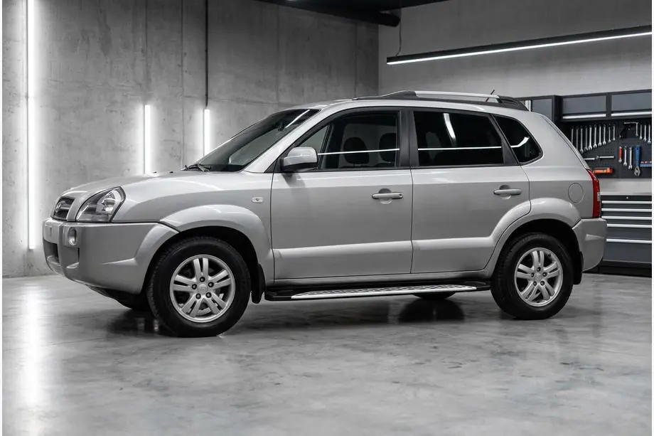 Hyundai Tucson JM 2004– Sānu sliekšņi Shining V1 (2 gab., alumīnijs) Foto 1