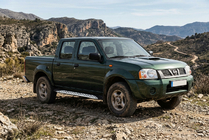 Nissan NP300 1999–2015 Sānu sliekšņi Shining V1 (2 gab., alumīnijs) foto 1