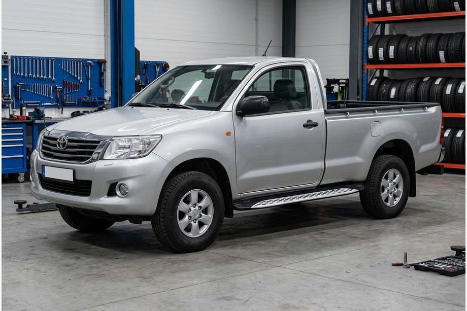 Toyota Hilux 2006–2015 Sānu sliekšņi Shining V1 (2 gab., alumīnijs) Foto 1