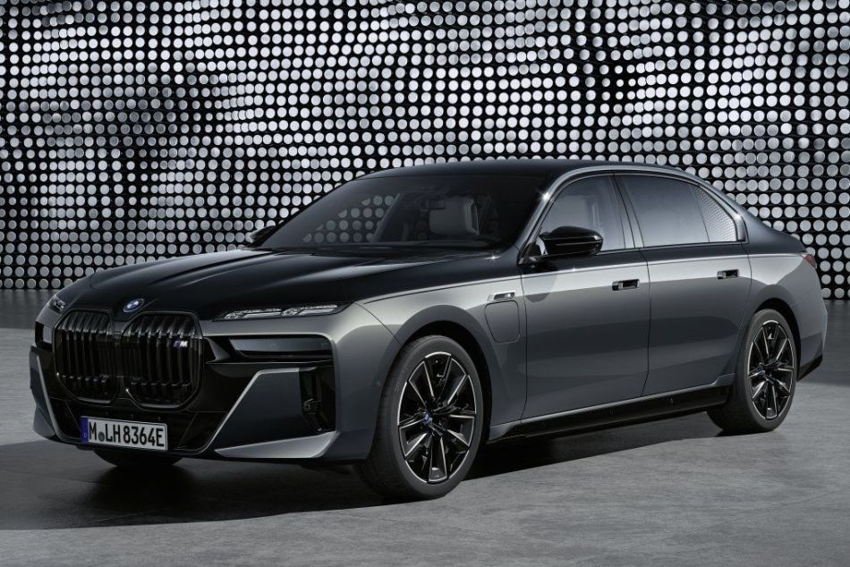 BMW 7 Series: jaunās paaudzes flagmaņa sedans