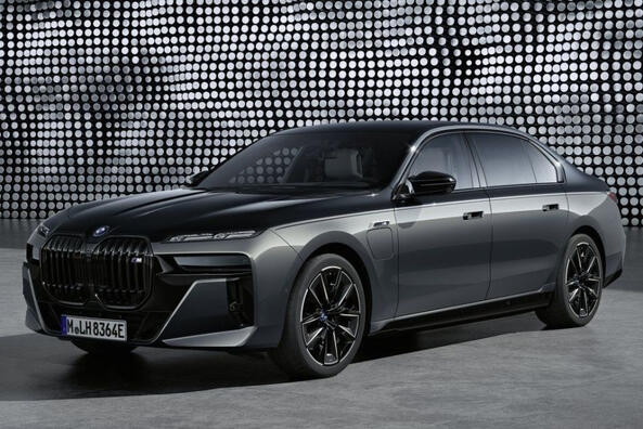 BMW 7 Series: jaunās paaudzes flagmaņa sedans