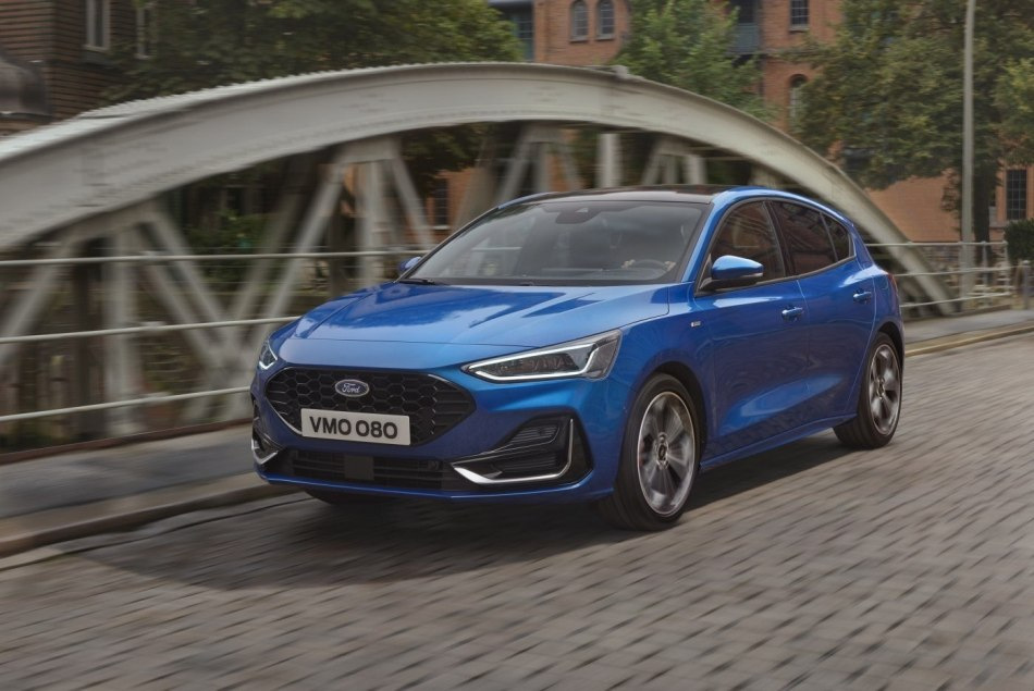 Atjauninātā 4. paaudzes Ford Focus hečbeka apskats
