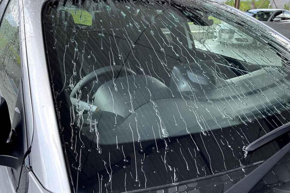 Lietus atgrūdējs auto stikliem: kas tas ir un kā to lietot
