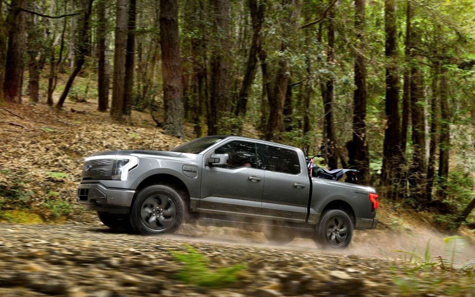 Elektriskā pikapa Ford F-150 Lightning apskats