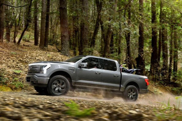 Ford F-150 Lightning: elektriskā pikapa apskats, nobraukums un ražošanas beigas