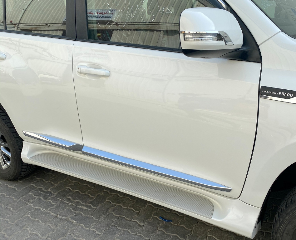 Auto moldingi: veidi un materiāli
