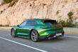 Porsche Taycan Cross Turismo: universāls elektriskais sporta auto foto 2