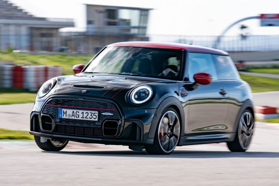Apskats: 'uzlādētais' hečbeks MINI John Cooper Works 3D (3. paaudze)