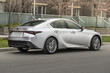 Atjauninātā Lexus IS sedana apskats foto 3