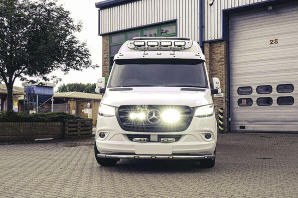 Mercedes Sprinter tūninga īpatnības: noderīgi aksesuāri