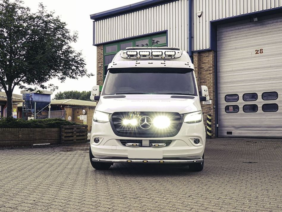 Mercedes Sprinter tūninga īpatnības: noderīgi aksesuāri