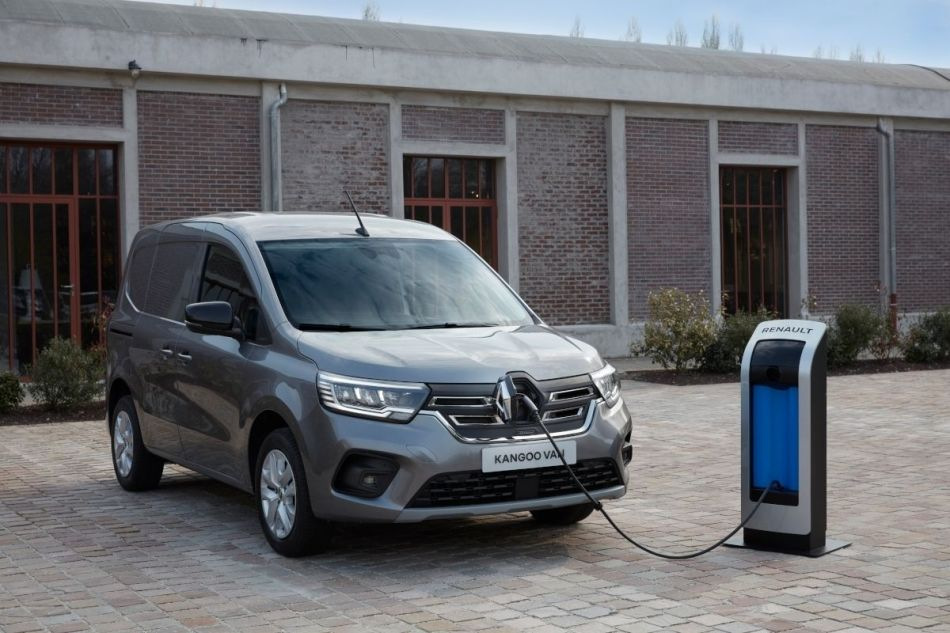 Renault Kangoo Van E-Tech: praktisks un videi draudzīgs furgons
